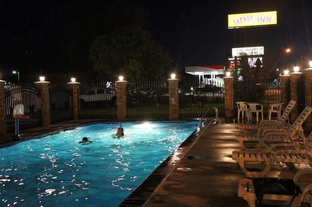 Safari Inn Limon Extérieur photo