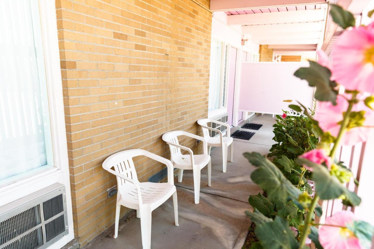 Safari Inn Limon Extérieur photo
